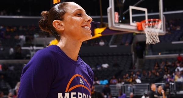 Taurasi WNBA tarihine geçti