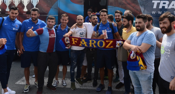 Trabzonspor'a coşkulu uğurlama