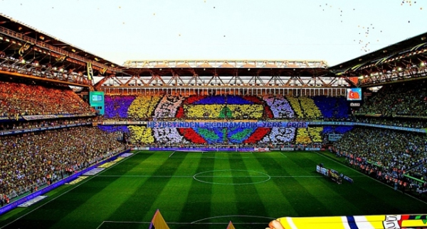 Fenerbahçe, evinde Medipol Başakşehir'e yenilmiyor