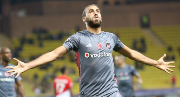 Cenk Tosun haftanın futbolcusu adayı