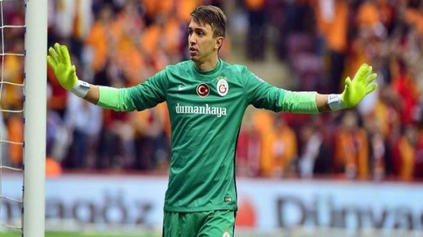 Galatasaray'da Muslera alarmı! Carrasso hazır bekliyor...