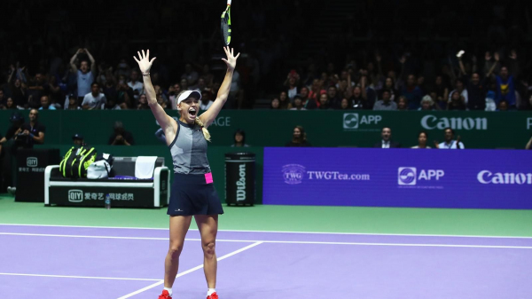 WTA Finalleri'nin kraliçesi Wozniacki