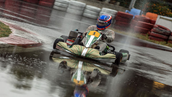 Yağmurda Karting Nefes Kesti