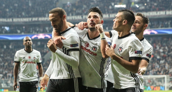 Cenk Tosun, rekor kırdı