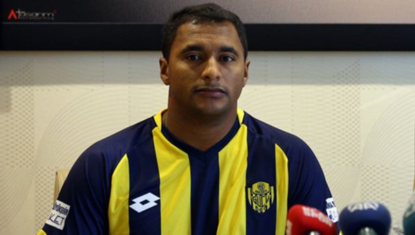 Ankaragücü'nde Doka ile yollar ayrıldı