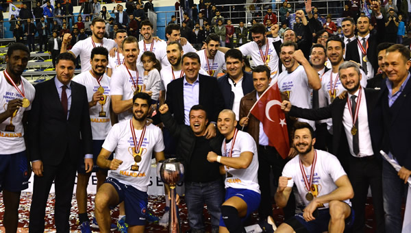 Halkbank 7.kez kupa şampiyonu