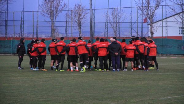 Atiker Konyaspor hazırlıkları başladı