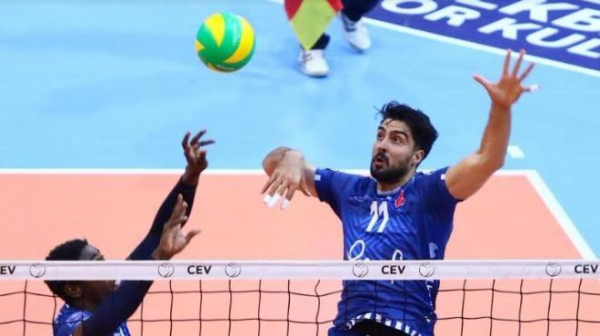 Halkbank, Beşiktaş'ı 3-0 geçti