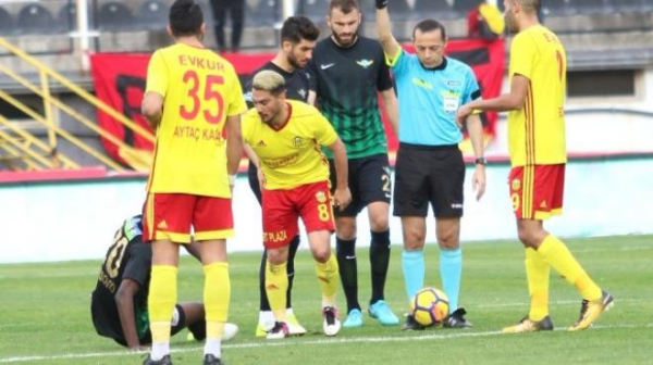 Malatyaspor’da Murat Yıldırım’ın sakatlığı korkuttu