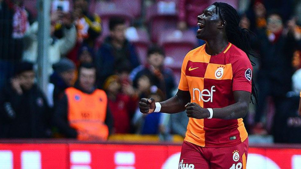 Bafetimbi Gomis’ten rekorluk performans