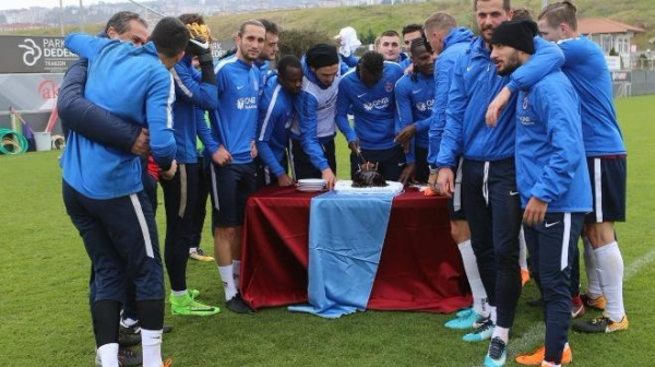 Trabzonspor'da N'Doye'a sürpriz!