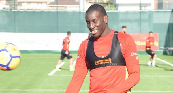 Demba Ba, Beşiktaş'ı avantajlı görüyor!
