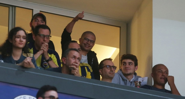 Fenerbahçe'den Alex paylaşımı!