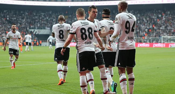 Eksik Beşiktaş galibiyet peşinde