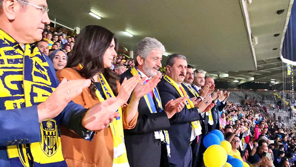 Mustafa Tuna'dan Ankaragücü taraftarına hediye...