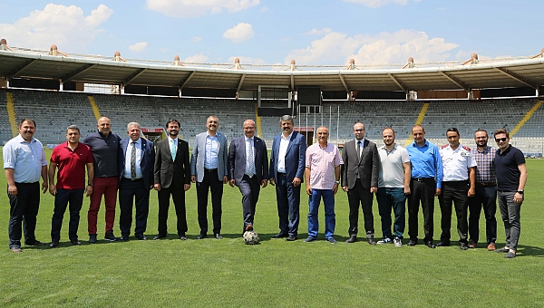 Baran'dan 19 Mayıs Stadyumu'na ziyaret