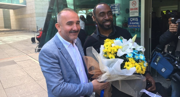 Darius Vassell taraftarlarla buluştu