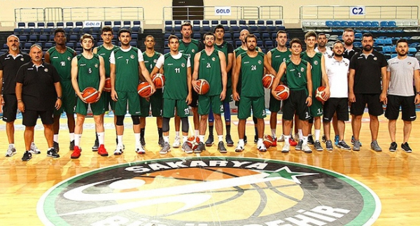Adatıp Sakarya Büyükşehir Belediye Basketbol'da 6 ayrılık