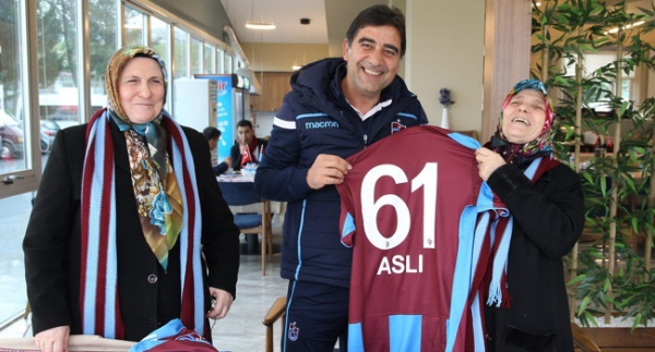 Fanatik abla-kardeşin Trabzonspor aşkı