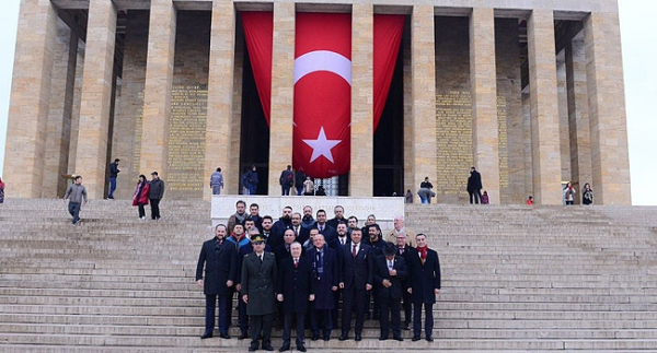 Mustafa Cengiz, Anıtkabir'i ziyaret etti