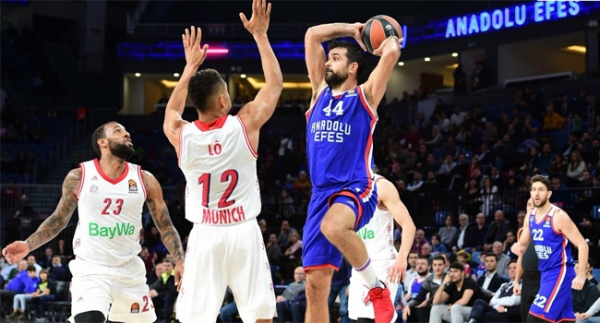 Anadolu Efes, Bayern'i devirerek 10. galibiyetini aldı