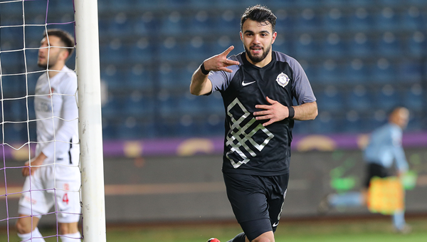 Osmanlıspor, Balıkesirspor'u da geçti