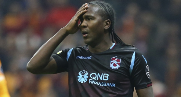 Rodallega parasının peşinde