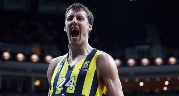 Vesely 3 yıl daha Fenerbahçe Beko'da