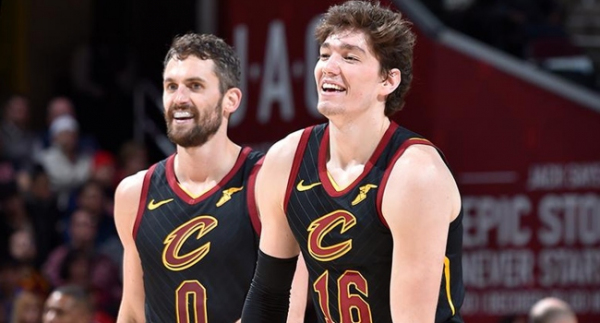 Cedi'den Raptors potasına 19 sayı