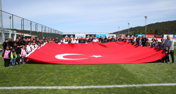 Beşiktaş Nevzat Demir Tesisleri’nde 23 Nisan sevinci