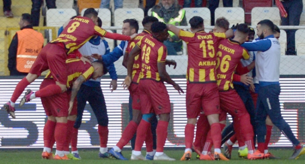 Evkur Yeni Malatyaspor'un gözü finalde