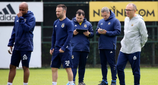 Fenerbahçe’de ilk 11 değişiyor