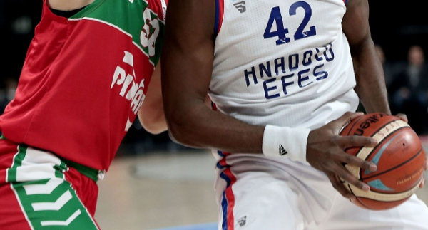 Pınar Karşıyaka-Anadolu Efes maçı ertelendi