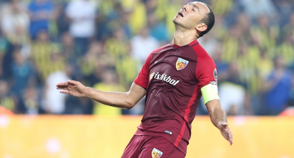 Umut Bulut golü unuttu
