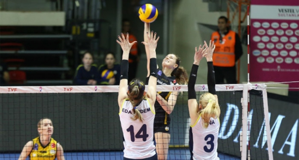 Yarı finalde ilk raunt VakıfBank'ın