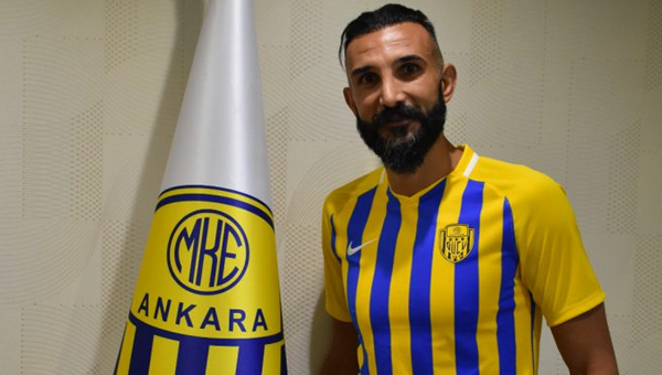 Ankaragücü, Yalçın Ayhan ile "1 sene daha" dedi