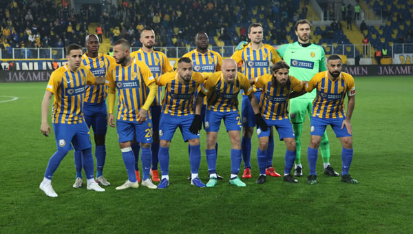 Ankaragücü galibiyeti unuttu