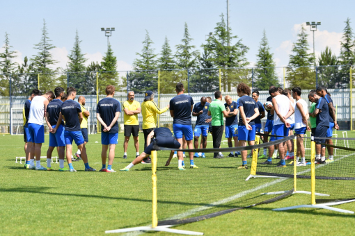 Ankaragücü'nde çalışmalar devam ediyor