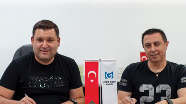 Mert Grup Sigorta, Nahit Cantürk'e emanet