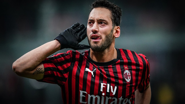 Hakan Çalhanoğlu Inter'de...