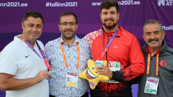 Alperen Karahan tarihe geçti