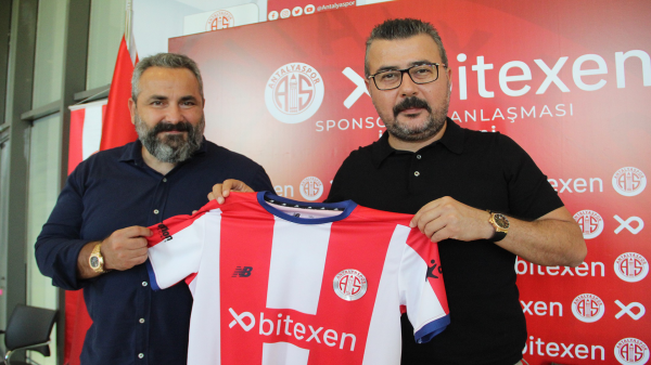Antalyaspor'da transfer bitmiyor