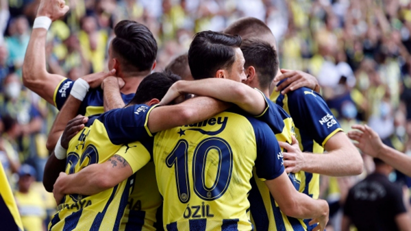 Fenerbahçe, Frankfurt'a konuk olacak