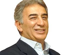 Polat "İki kupayı da kaldırırız"