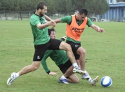 Sakaryaspor içine kapandı