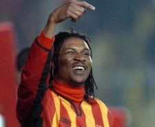 Song Trabzonspor ile anlaştı