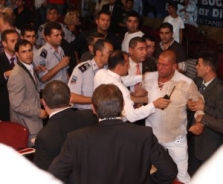 Boksta kafalar konuştu!