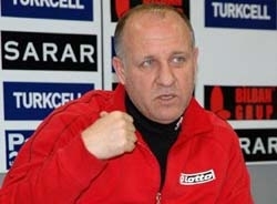 Mesut Bakkal: "Oyunun hakimi bizdik"