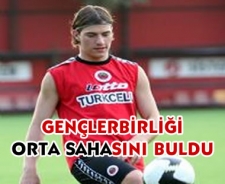 Gençlerbirliği orta sahasını buldu...