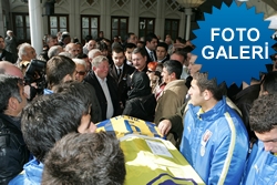 Veli Necdet Arığ toprağa verildi